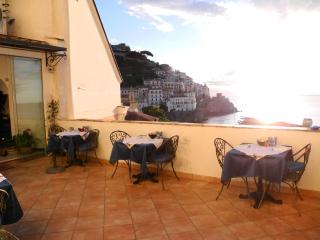 Hotel Croce Di Amalfi - 0