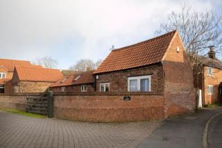 The Coffin Maker's Cottage, Bunny - West Leake - 9