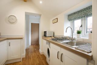 The Coffin Maker's Cottage, Bunny - West Leake - 1