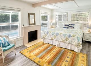 Baywatch Cottage - 2