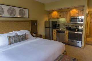 Next to the Red Pine Gondola for Great Winter View - Park City - 7