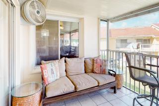 Bermuda Bay Beach & Racquet Club, Unit E - 7