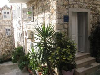 Apartments Ada Novak - Hvar - 0