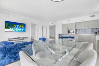HYDE BEACH HOUSE - MILLIONAIRE 2 bd 2 ba APT, DIRECT OCEAN VIEW, 5 MIN WALK TO OCEAN - Hollywood - 1