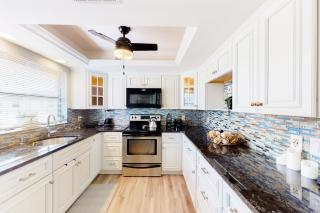 Magnolia Way Retreat - 1