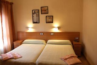 Hostal De La Torre Hostal Economico - Valladolid - 7