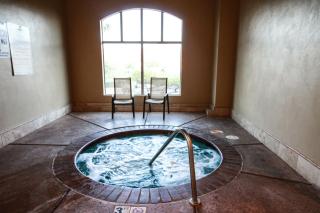A12-The Grotto-Top Floor 2-bedroom Sunset Villa - Washington - 4