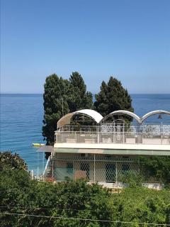 Taormina, casa mediterranea sul mare. Isola Bella. - 1