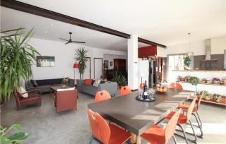Beautiful Home In Montbrison-Sur-Lez - Montbrison-sur-Lez - 5