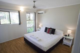 Marlin Cove Holiday Apartments - Trinity Beach - 7