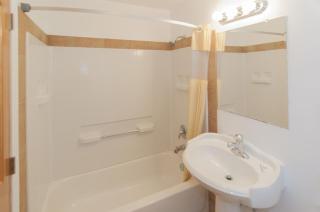 Nordic Inn and Suites - Portland - 9