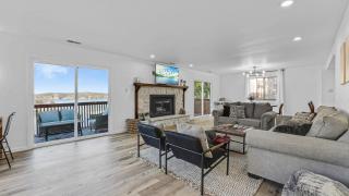 Lake front House w/ Private Dock - Lake Ozark - 5