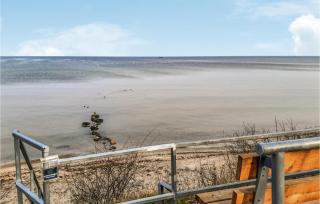 1 Bedroom Ocean Front Home In Loissin - Loissin - 2