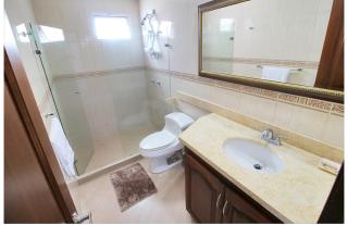 Torres del lago de 2 habitaciones, 1201 - 6