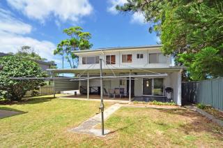Crystal Waters Beach House - Belle Escapes Jervis Bay - 6