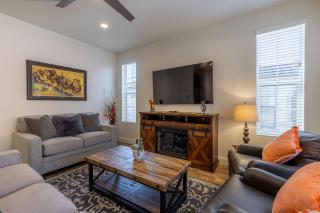 The Escondido Gem, Pet Friendly, Pickleball Courts - 4