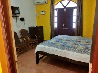 Alexmarie Guest house 5 min to candolim Beach - Aguada - 7