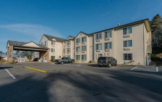 The Ashley Inn & Suites - 1