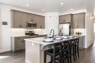 Pool View at Paseos townhouse - 3