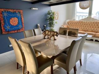 Huge 3 Bedroom 2 story Penthouse on Chapel Street - Melbourne - 5