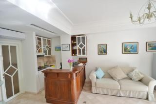 CASA GADEAMUS via le botteghe 12 - Capri - 6