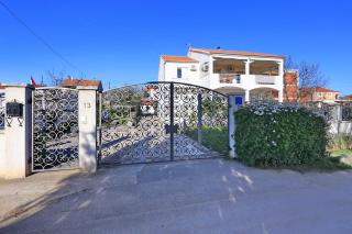 HACIENDA MIA with pool and yacuzzi, free parking - Zadar - 4