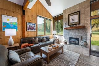 Park Avenue Upgraded 3 Bedroom Condominiums - Park City - 6