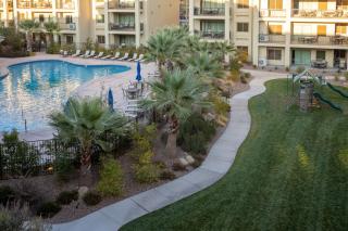 W307 Third Floor 3-bedroom Pool View - St. George - 8