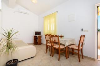 Apartment in Seget Vranjica with sea view, balcony, air conditioning, WiFi 5142-2 - Seget Vranjica - 3