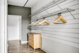 E Cambridge 2BR w Gym WD nr Lechmere T BOS-636 - Boston - 1