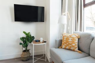 Stylish 2 Bedroom Flat in Ilford, London - Ilford - 9