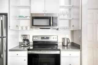 Burbank 1BR w Pool WD Gym nr TJ WF LAX-788 - Los Ángeles - 3
