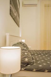 Boutique Soho Apartment - 3