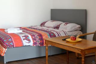 Lovely 1 Bedroom apartment with free street parking - Bucarest - 5