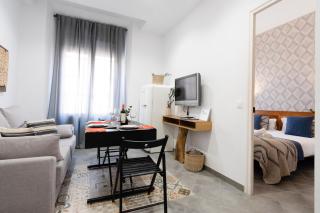 Edificio Conde 7- Plaza de la Merced by Málaga Planners - 1