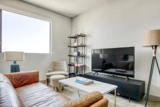 Mid-Wilshire Studio w Gym Pool nr S La Brea LAX-476 - 9