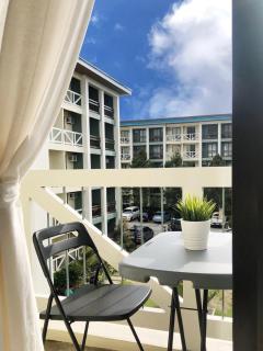 FREE PARKING Basement, 50mbps Wifi Netflix 55 inches TV - Tagaytay - 0