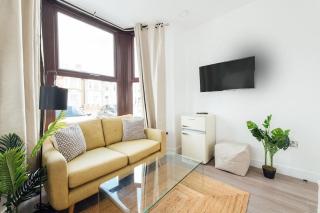 Cosy 2 Bedroom Flat in Ilford, London - Ilford - 1