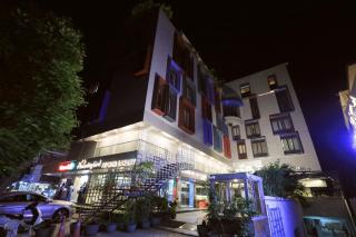 Humming Bird Hotel & Banquet - Anand - 9
