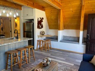 16 Whispering Pines - Red River - 7