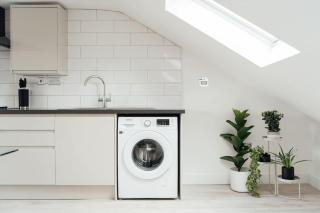 Contemporary 1 Bedroom Loft in Ilford, London - Ilford - 2