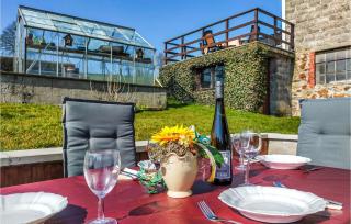 2 Bedroom Awesome Home In Burg-Reuland - Burg-Reuland - 1