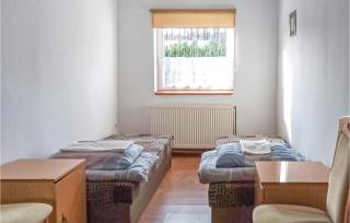 4 Bedroom Amazing Home In Parzensko - 3