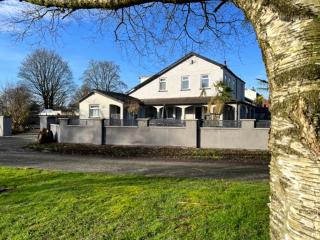 Pendle View Apartment - Blackburn - 0