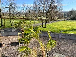 Pendle View Apartment - Blackburn - 5