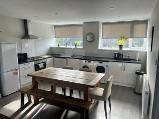 Pendle View Apartment - Blackburn - 1