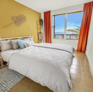 Beach Apartment with Stunning Ocean Views - Patalavaca - 9