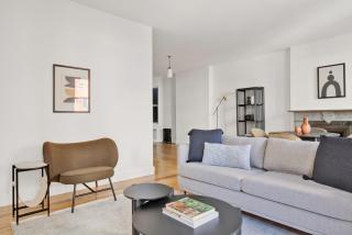 UES 2BR w Doorman nr Met Central Park NYC-716 - New York - 8