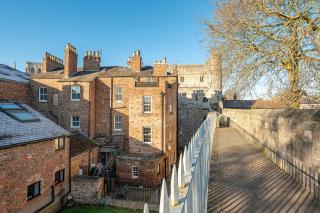 Monkbar View - York - 0