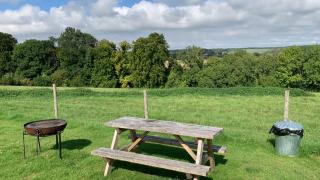 Home Farm Radnage Glamping Bell Tent 5, with Log Burner and Fire Pit - High Wycombe - 5